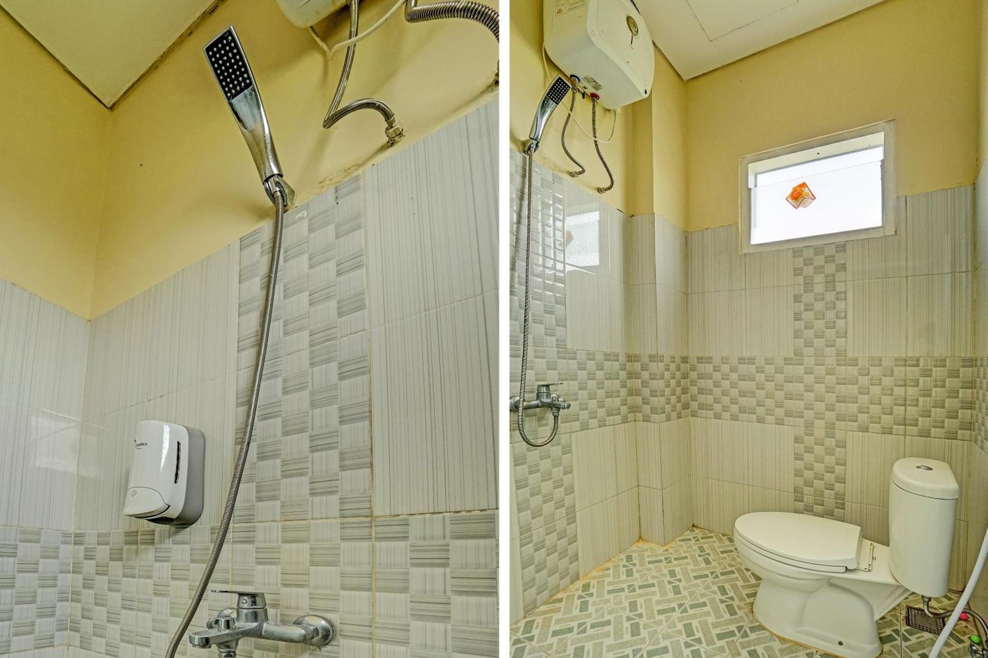 Oyo 91825 Ayu Lestari Homestay Nganjuk Екстер'єр фото